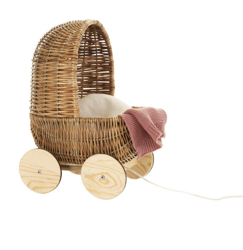 EGMONT SMALL WICKER PRAM